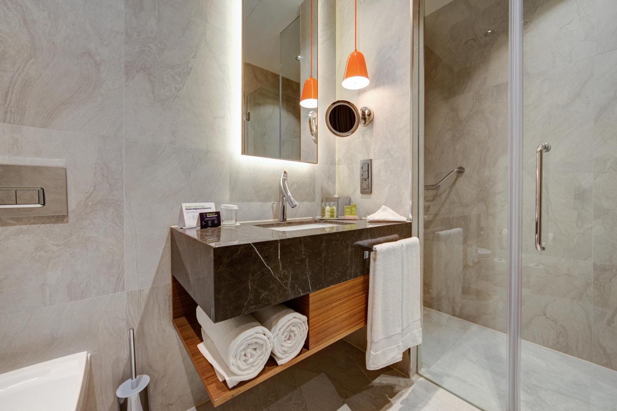 Doubletree By Hilton Adana Hotel Bagian luar foto