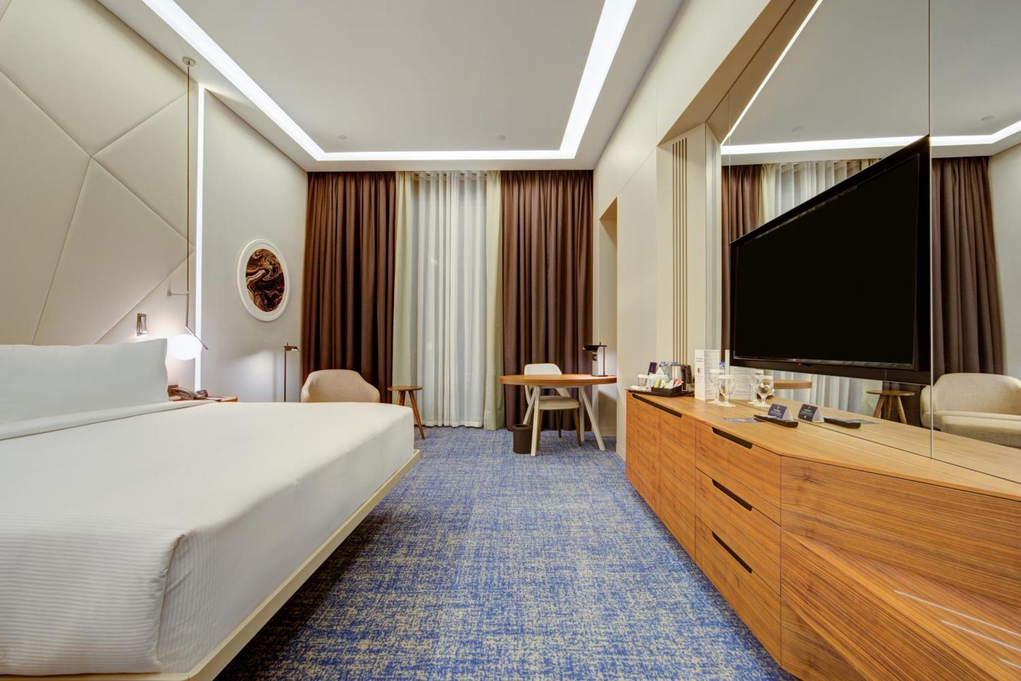 Doubletree By Hilton Adana Hotel Bagian luar foto